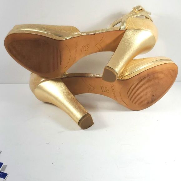 ENZO ANGIOLINI Gold Leather Platform Sandals (S528) - Picture 4 of 4